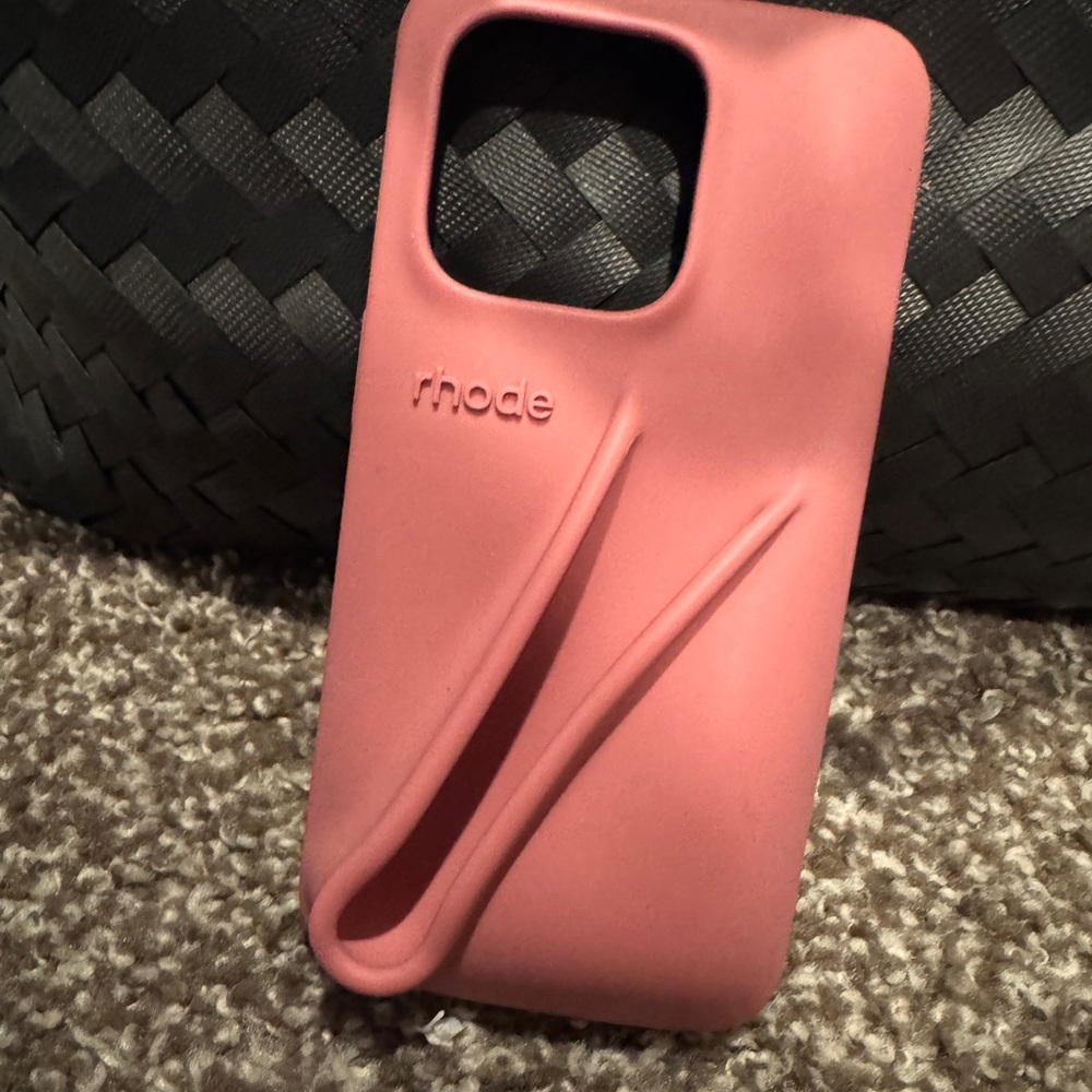Rhode iPhone 15 PRO Case Pink